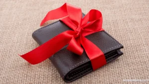 Is it Good Luck for a Woman to Buy a Man a Wallet
