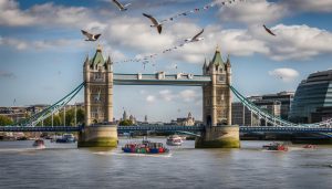 is it good luck to see the london bridge open